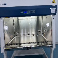 Esco Class II Labculture Biosafety Cabinet image 2